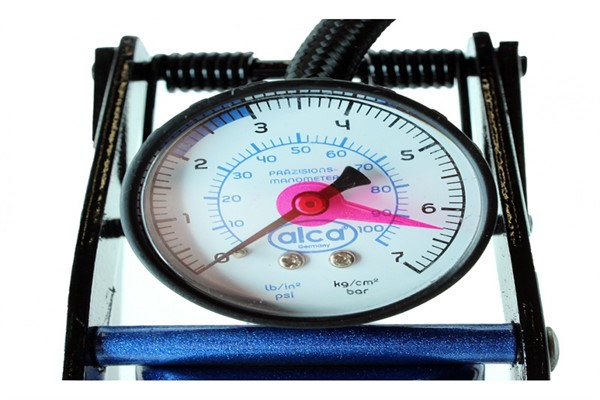 Pompa de picior cu 1 cilindru COMPACT Alca