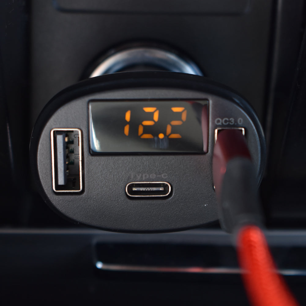 Incarcator auto 1XUSB QC3.0 + 1XUSB 2.4A + 1XUSB TYPE-C cu afisaj tensiune/putere LED Mega Drive