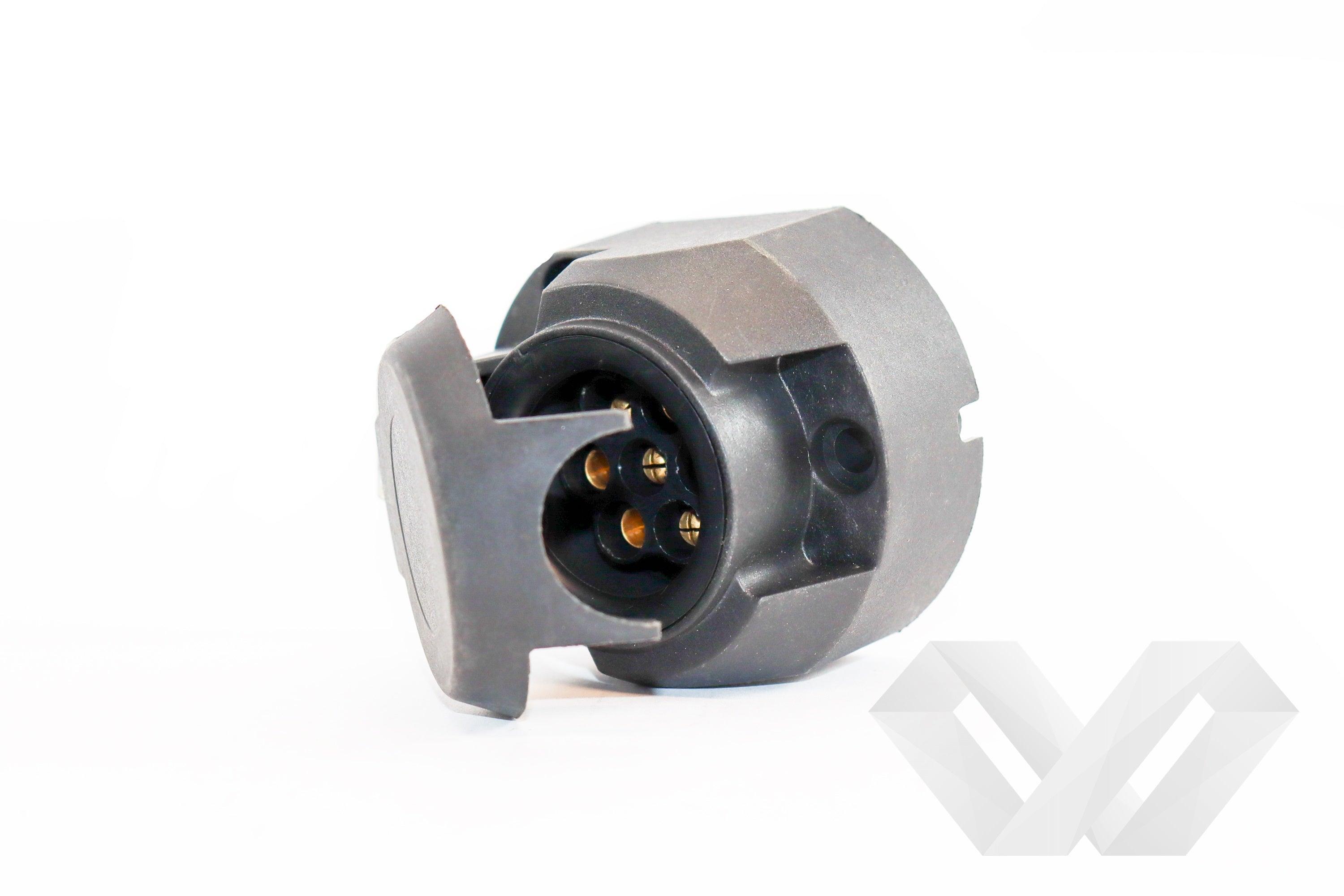 Priza remorcare, 7 pini