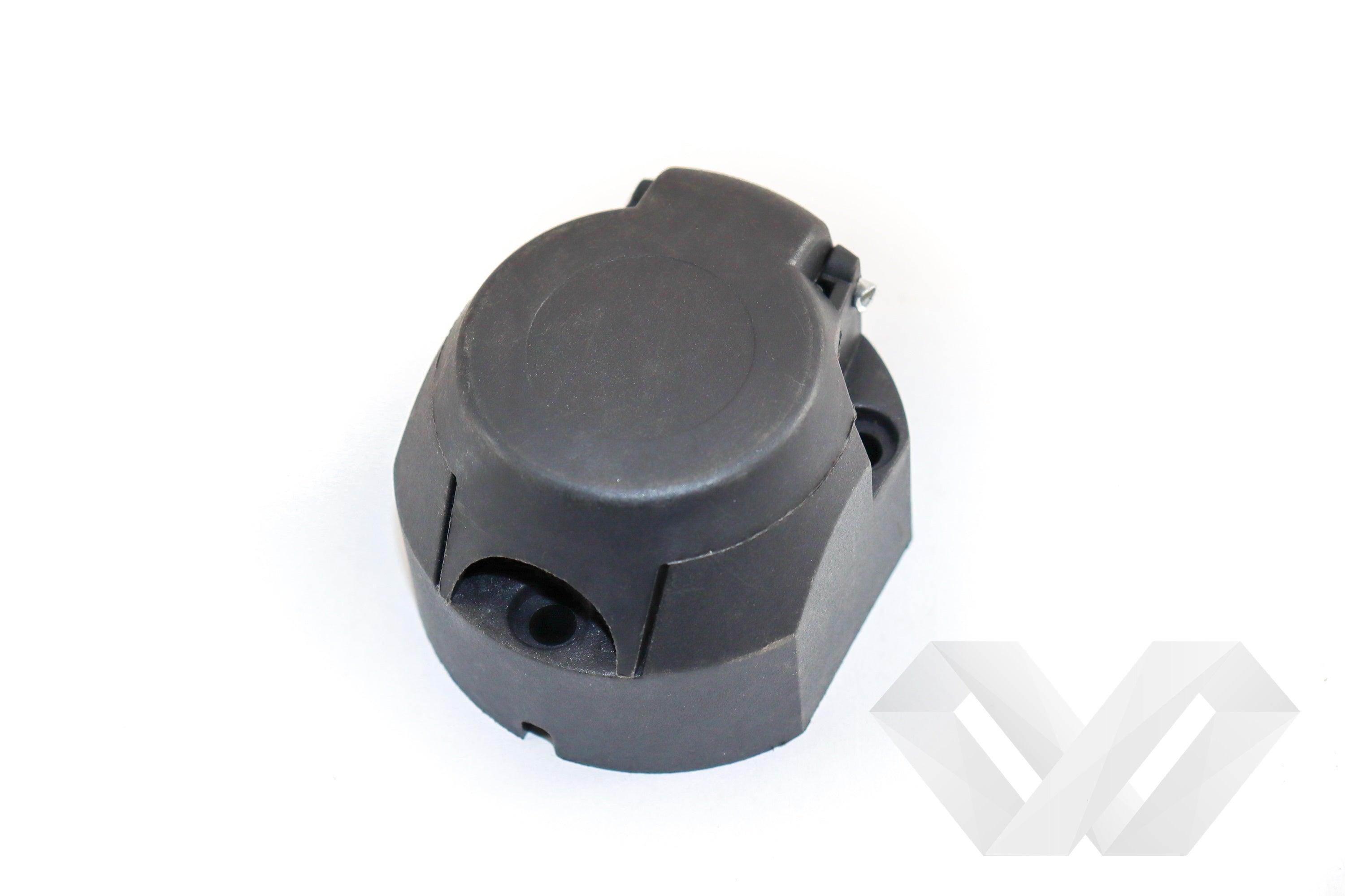 Priza remorcare, 7 pini