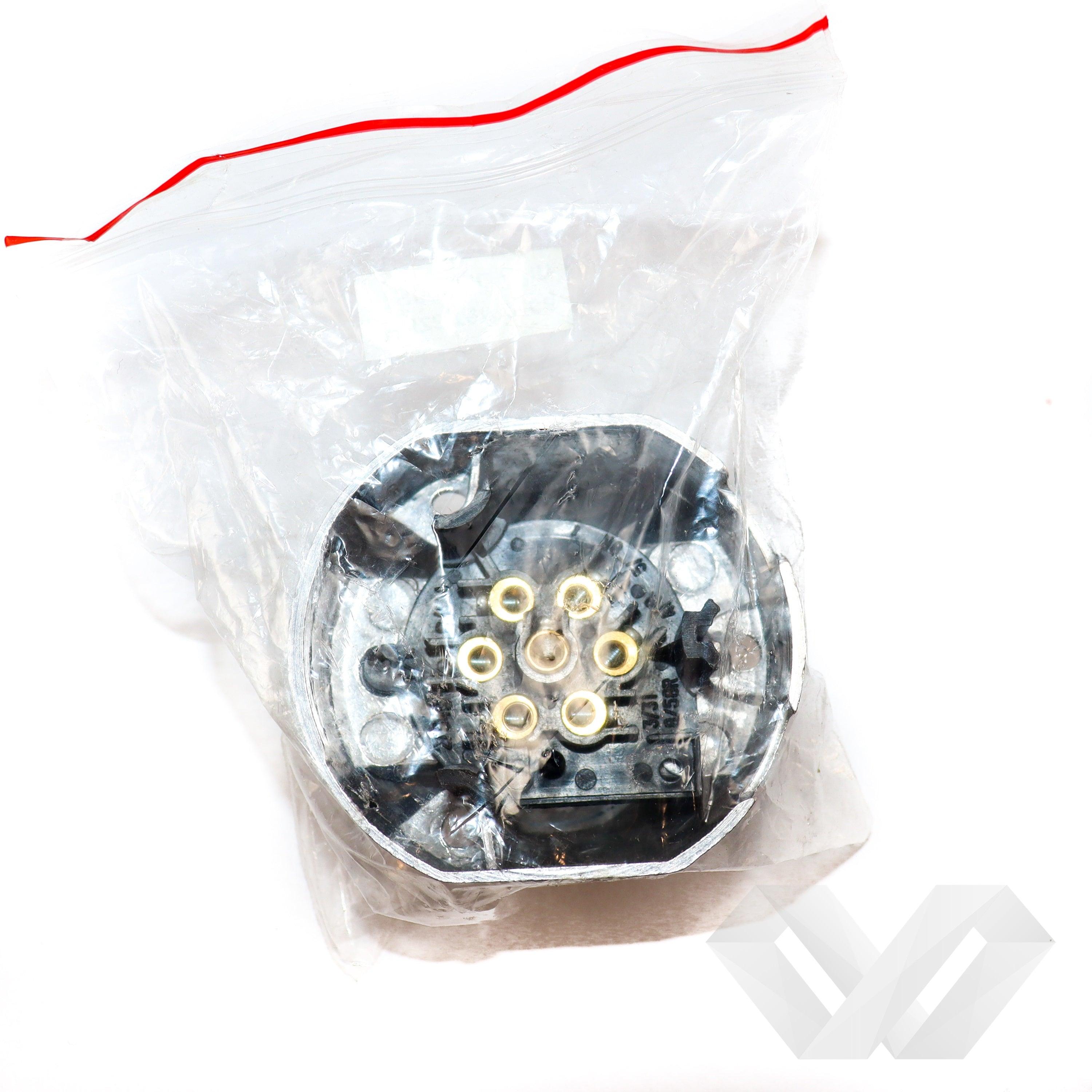 Priza remorcare, metalica, 7 pini